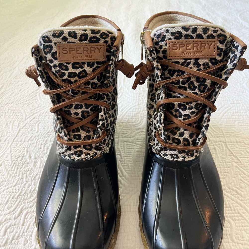 Sperry Women's Leopard Print and Black Duck Boots 6.5